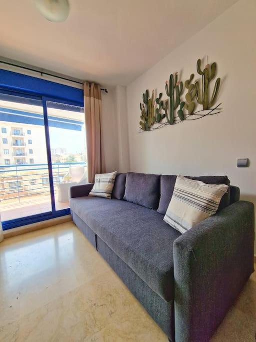 Acogedor Piso Con Terraza Y Parking!